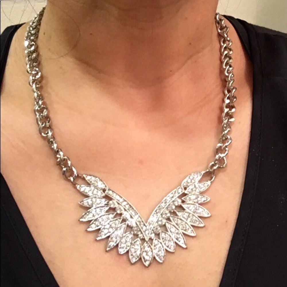 Beautiful Rhinestone Wing Necklace